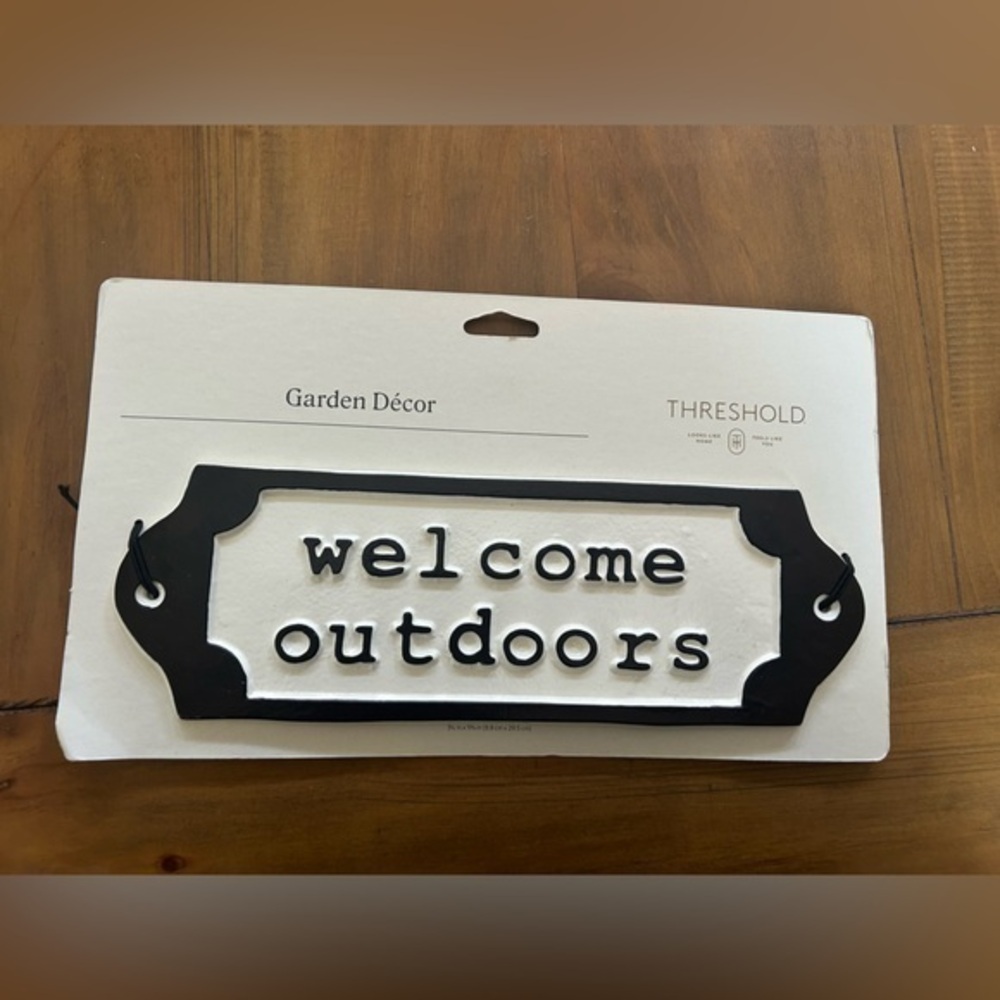 NWT Threshold Black and White Decorative Sign